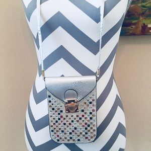 🌈😀New Crossover Purse Silver Rhinestones💎😀☀️